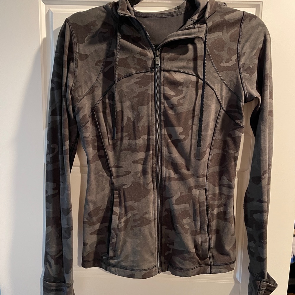 Lululemon Camp Define Hooded Jacket - Picture 3 of 5
